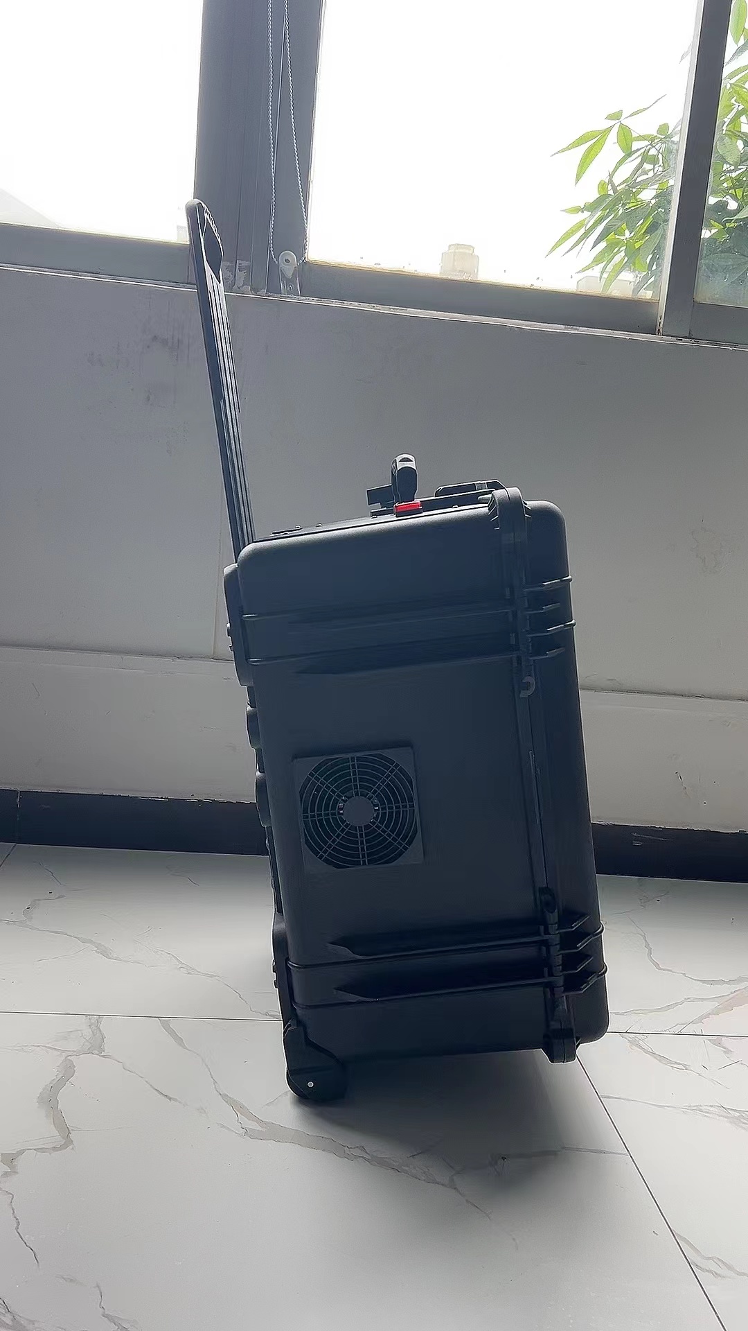 椒江手拉箱型移动通信干扰器